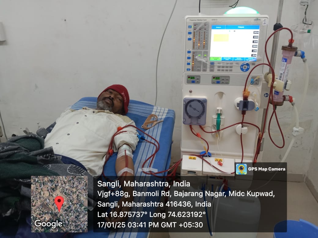 Patient care with dialysis equipment at Vivekanand Hospital